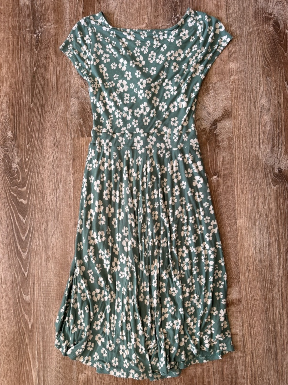 Boden Green Floral Midi Dress with White Daisies - Picture 3 of 4